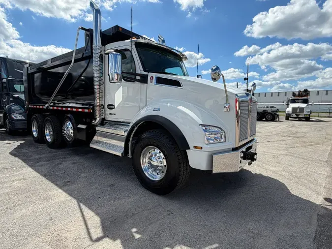 2026 Kenworth T880