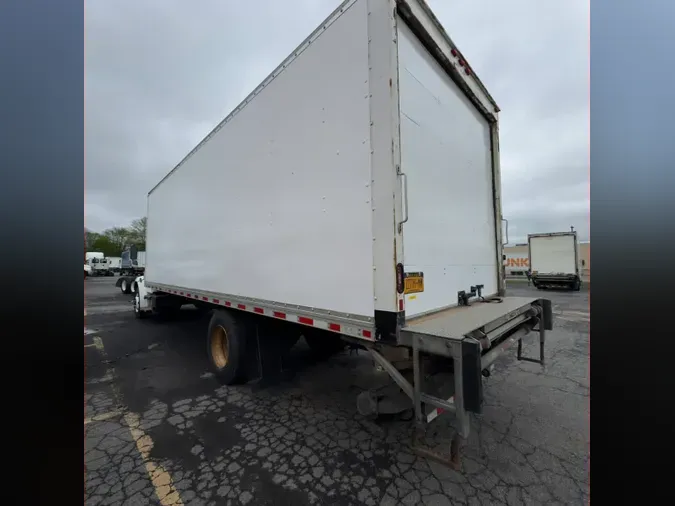 2019 FREIGHTLINER M2 106