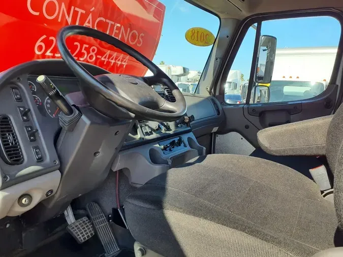 2018 FREIGHTLINER M2 106