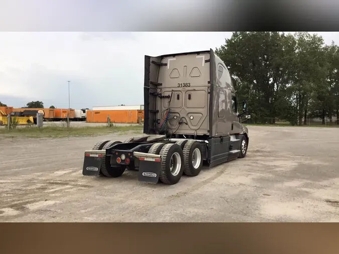 2024 Freightliner Cascadia 126