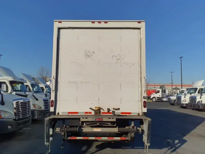 2018 FREIGHTLINER M2 106