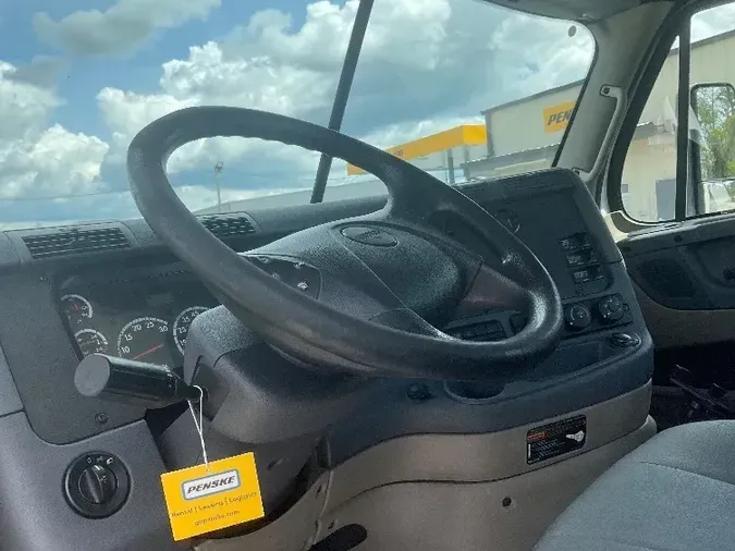2015 FREIGHTLINER X12564ST