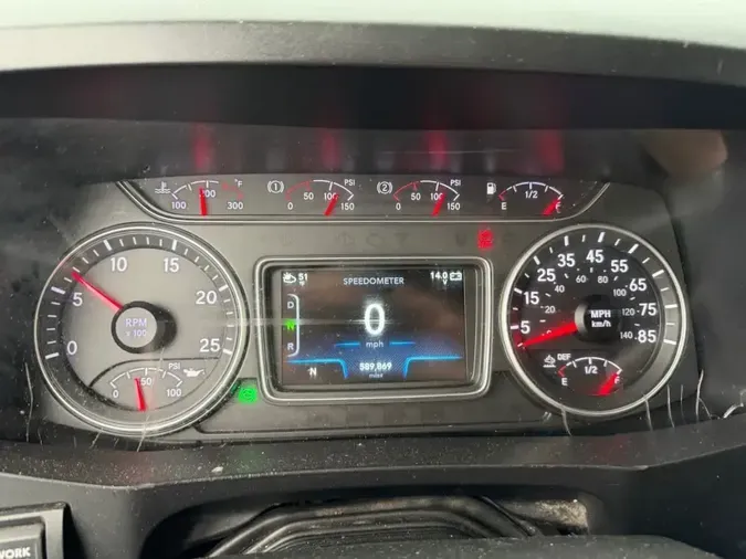 2020 NAVISTAR INTERNATIONAL LT625 SLPR CAB