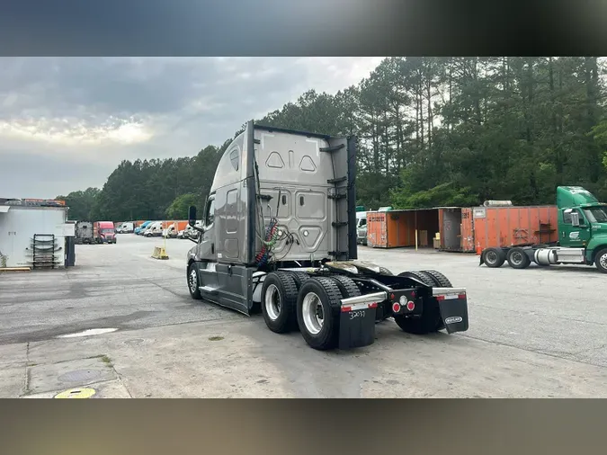 2024 Freightliner Cascadia 126