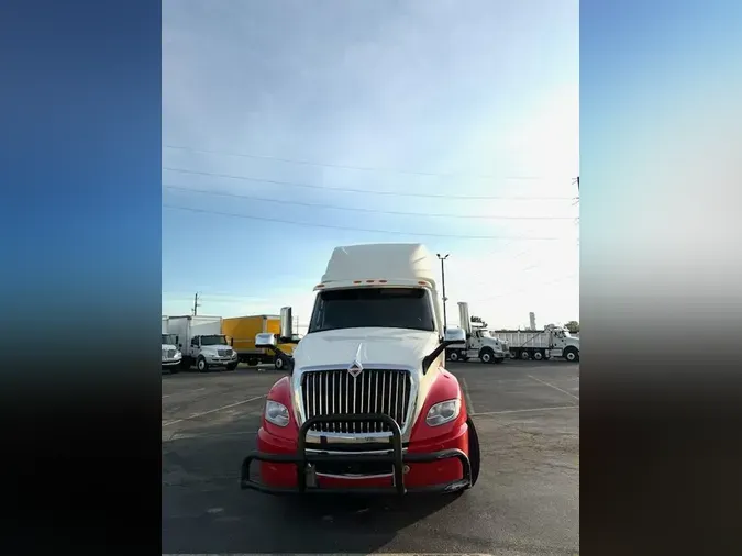 2022 International LT625