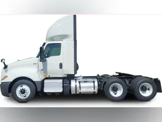 2021 International LT625