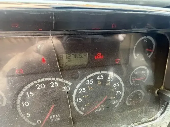 2006 FREIGHTLINER COLUMBIA 112f55c1f8a5d5ded8d365884050dcc3afb