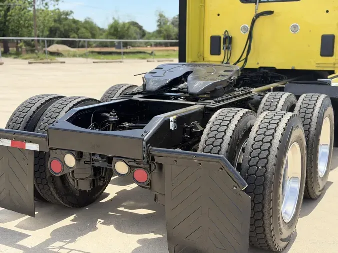 2022 Peterbilt 579
