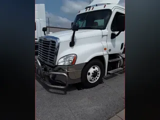 2019 FREIGHTLINER/MERCEDES CASCADIA 125