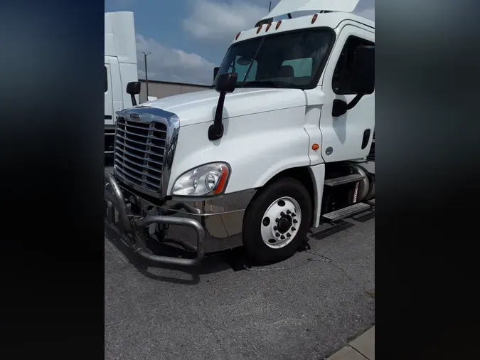 2019 FREIGHTLINER/MERCEDES CASCADIA 125f56183f3bae7466b582973cf9aff57b2