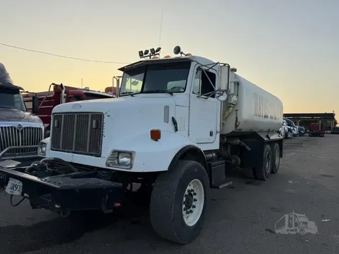 2003 PETERBILT 330f5619dfc1f74b002b641888c301d1dac