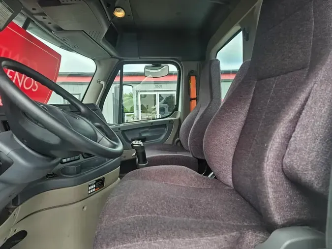 2019 FREIGHTLINER/MERCEDES CASCADIA 113