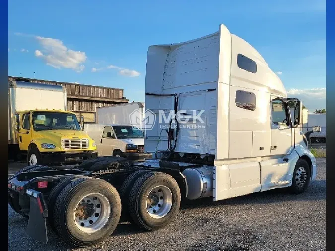 2019 VOLVO VNL64T760