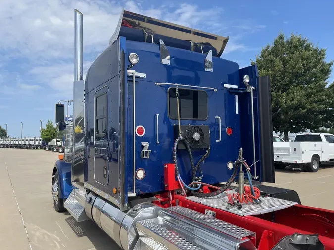 2020 Kenworth W900L