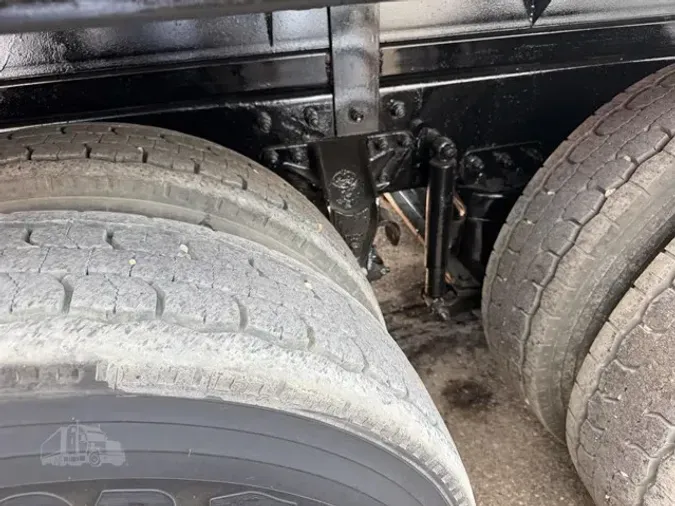 2005 MACK PINNACLE CXP613