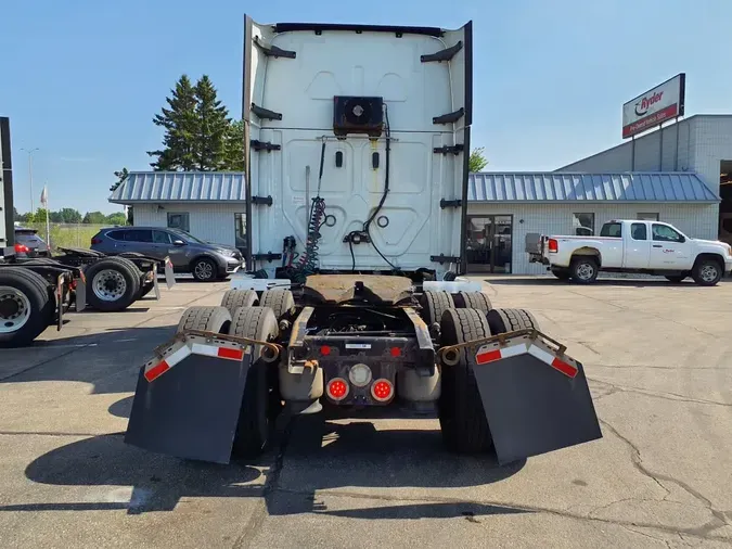 2019 FREIGHTLINER CASCADIA 125f574ea6e76eff69c903085861f619aa9
