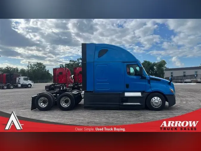 2022 FREIGHTLINER CA126