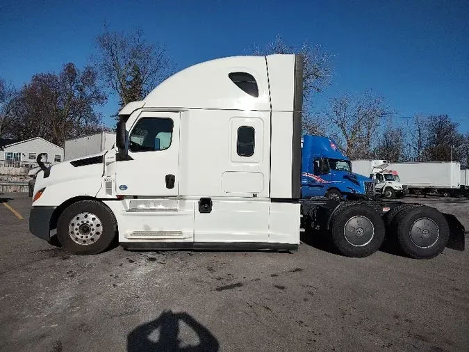 2020 Freightliner T12664ST