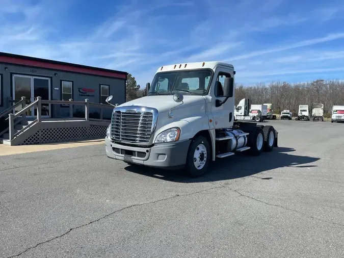 2016 FREIGHTLINER/MERCEDES CASCADIA 125f585797dbdfd914f3c93fc4f4bdeac45