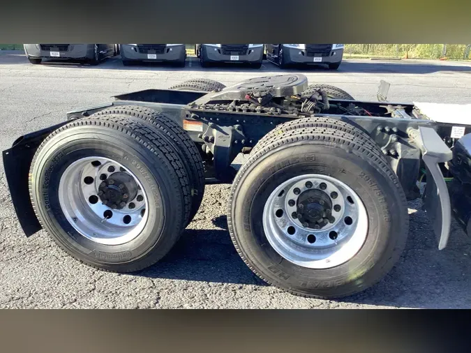 2020 Freightliner Cascadia 126