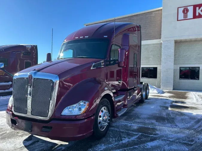 2022 Kenworth T680