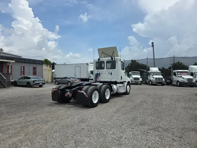 2019 FREIGHTLINER/MERCEDES NEW CASCADIA PX12664