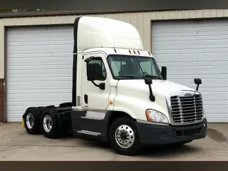 2017 Freightliner Corp. CASCADIA