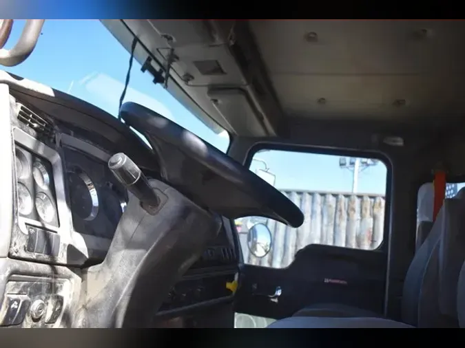 2014 KENWORTH T440