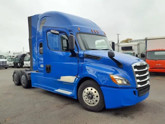 2020 FREIGHTLINER/MERCEDES NEW CASCADIA PX12664