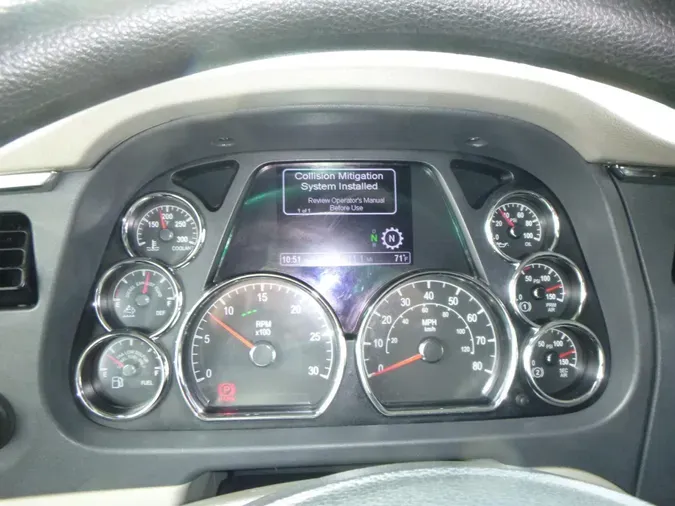 2022 Peterbilt 579
