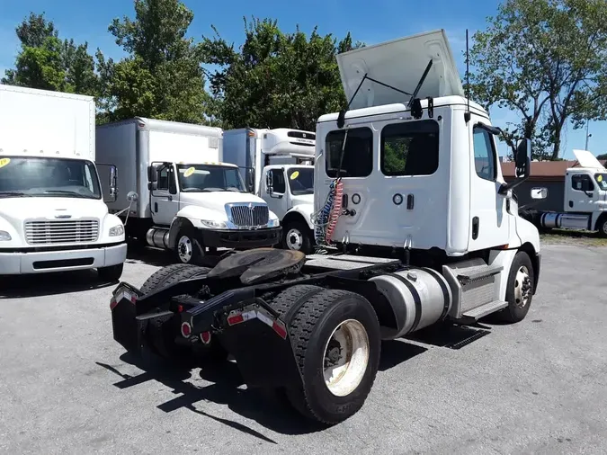 2020 FREIGHTLINER NEW CASCADIA 126f5931b8b7dcacede5c1aaa005bb66119