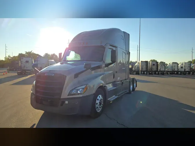 2024 Freightliner Cascadia 126