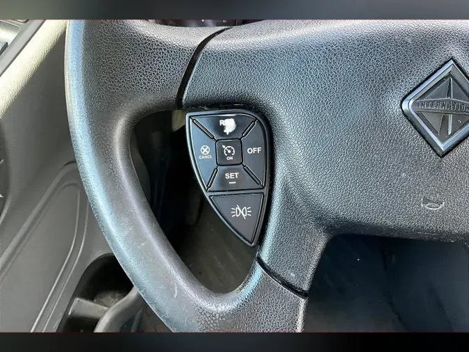 2022 INT LT625 6x4