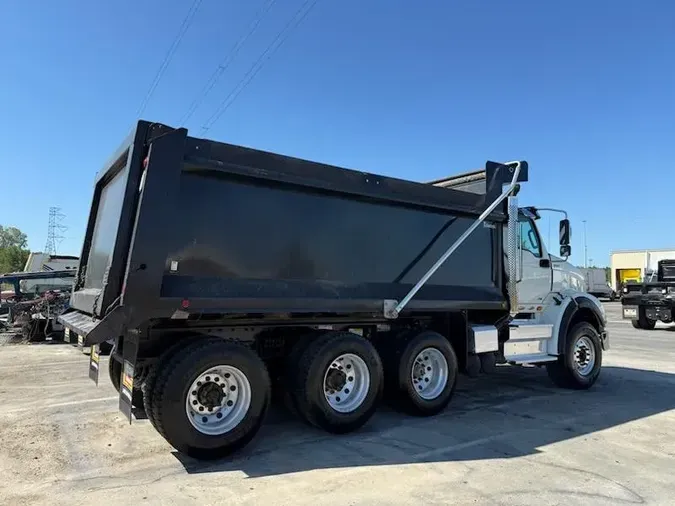2022 International HX620