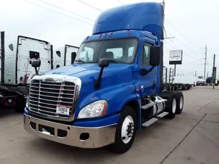 2017 Freightliner CASCADIA 125