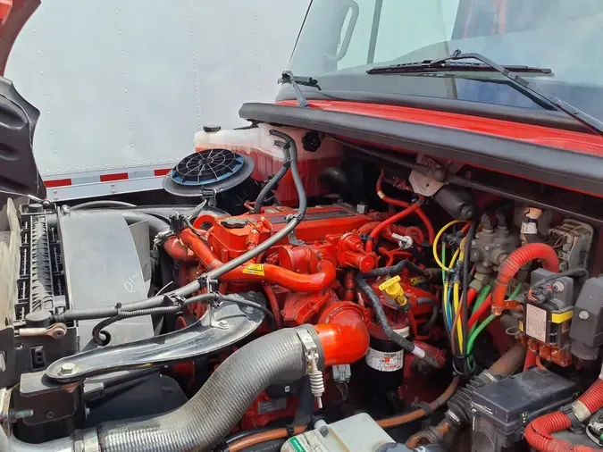 2019 FREIGHTLINER/MERCEDES M2 106f59f58c693dc1c6fa8ea072112959c40
