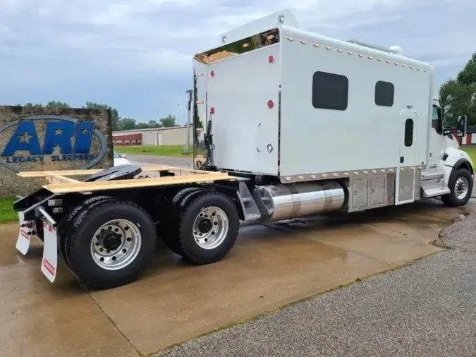 2025 Kenworth T880