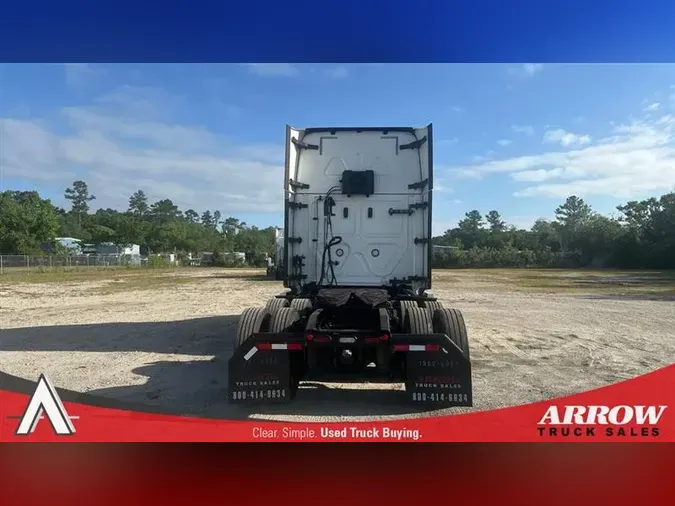 2021 FREIGHTLINER CA126