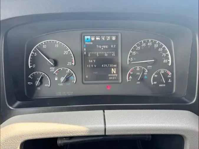 2022 FREIGHTLINER CASCADIA 126