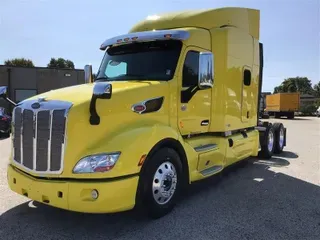 2017 PETERBILT 579