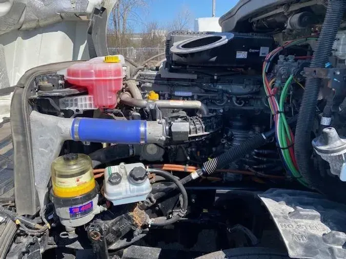 2021 Freightliner Cascadiaf5accc4cc6e593a1925c180684e9edd4