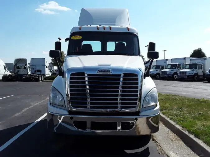 2018 FREIGHTLINER/MERCEDES CASCADIA 125