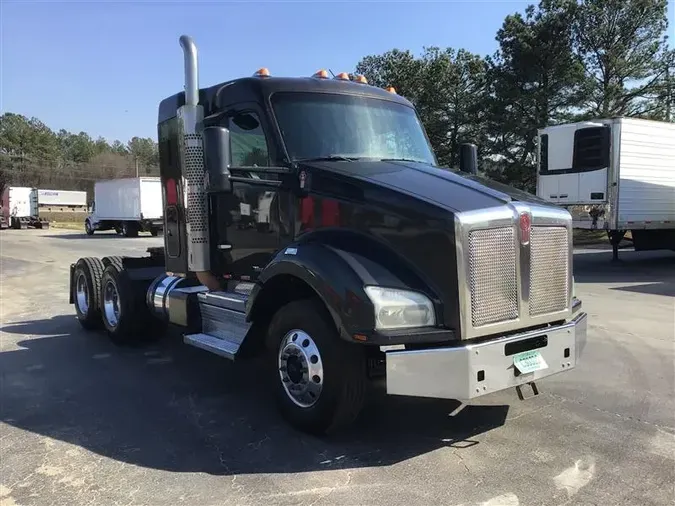 2018 KENWORTH T880