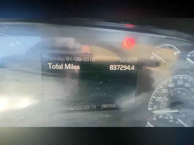 2019 Volvo VNL300f5b1e40b1b4b40aa7bd3bb30c9996ce1