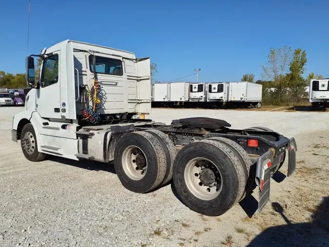 2018 VOLVO VNL64TRACTOR