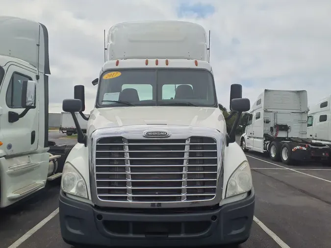 2017 FREIGHTLINER/MERCEDES CASCADIA 125