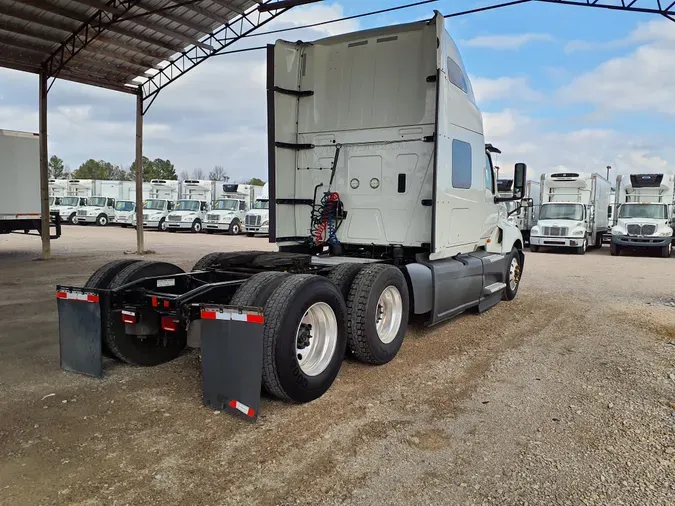 2020 NAVISTAR INTERNATIONAL LT625 SLPR CAB