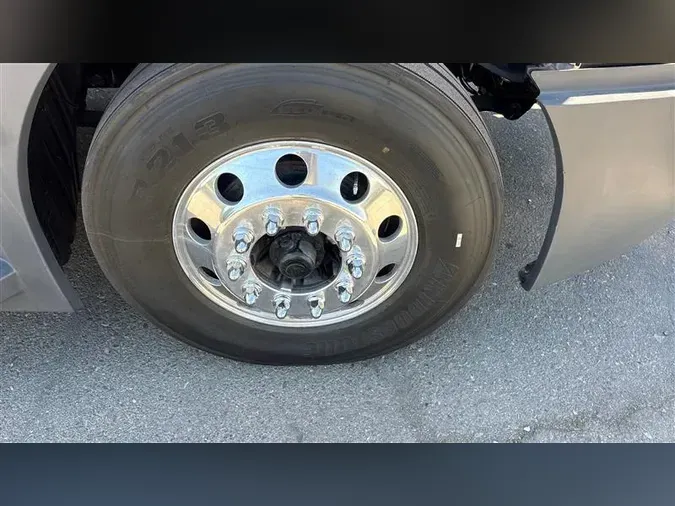 2022 FREIGHTLINER CA126