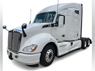 2022 Kenworth T680