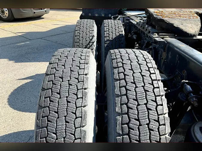 2021 INT LT625 6x4